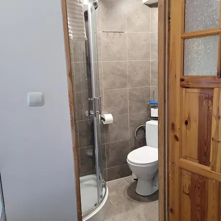 4 Pory Roku Bed and Breakfast 3*