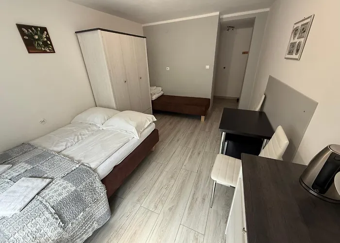 4 Pory Roku B&B 카르파츠