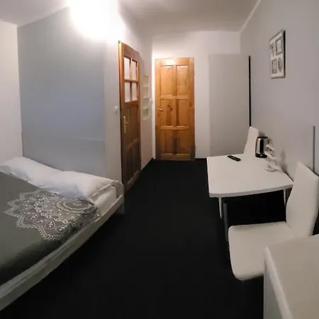 4 Pory Roku Bed & Breakfast