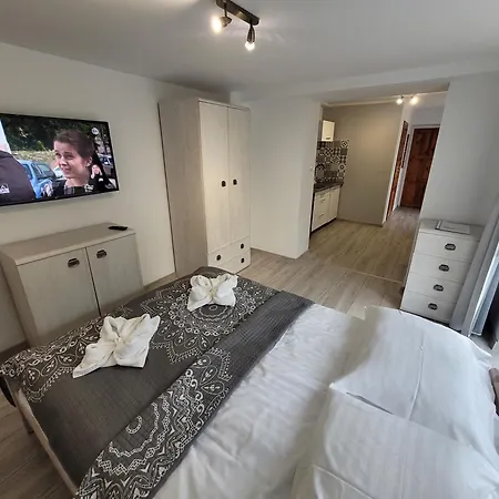 Bed & Breakfast 4 Pory Roku Karpacz