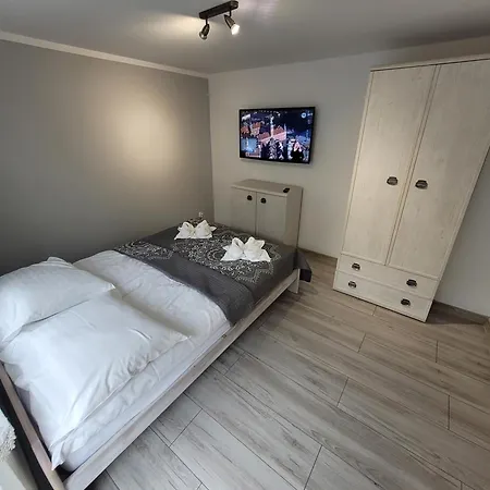 4 Pory Roku Bed & Breakfast