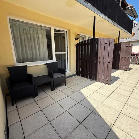 4 Pory Roku Bed & Breakfast 3*