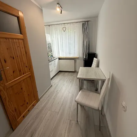 Bed & Breakfast 4 Pory Roku 3*